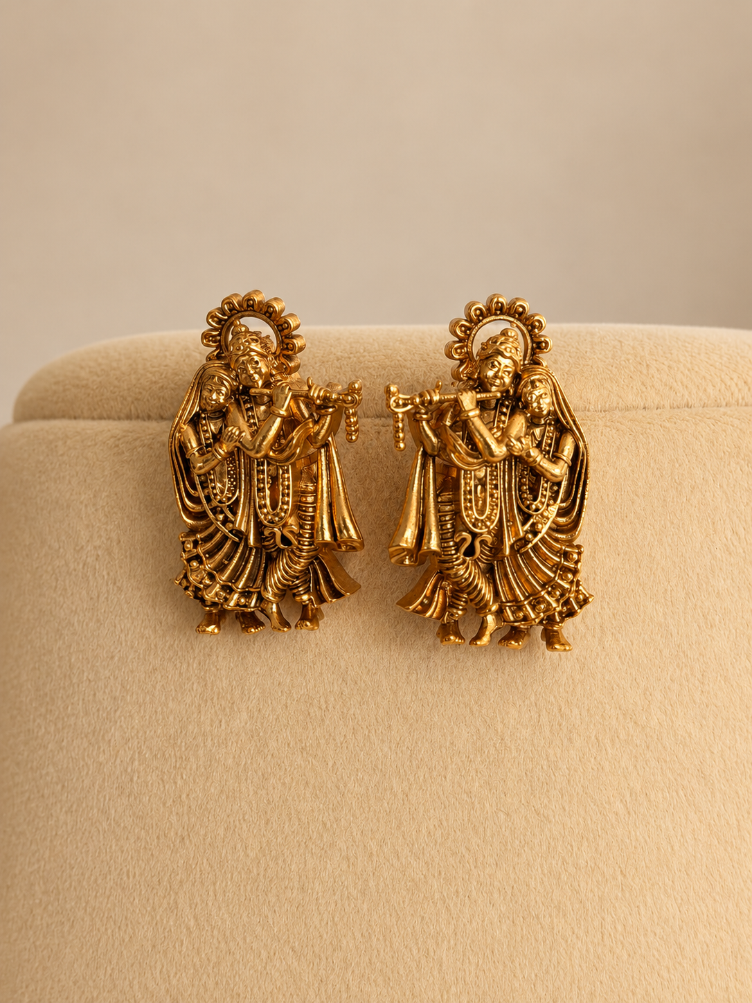 Radha Krishna Studs