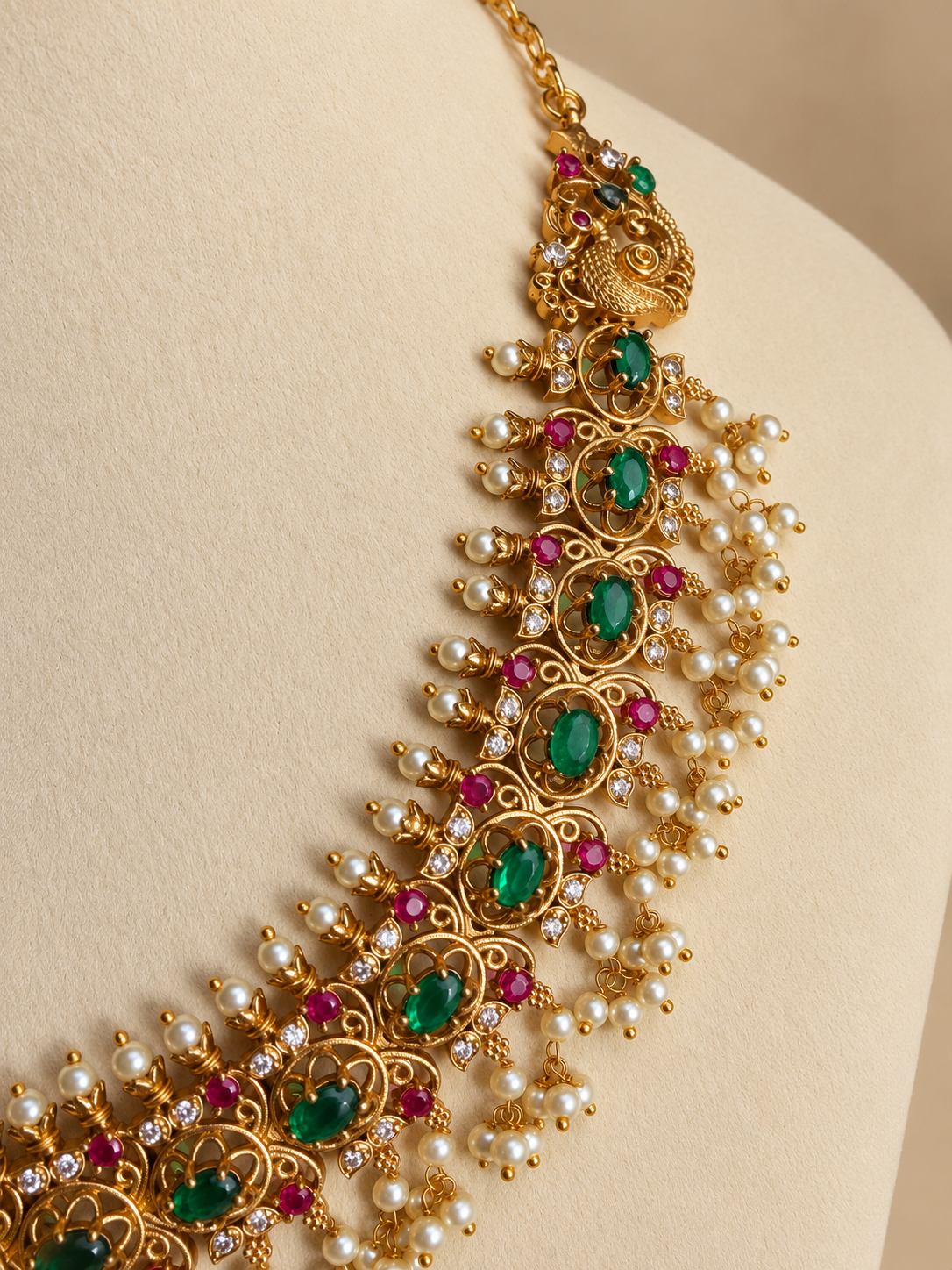Kaveri Emerald & Ruby Guttapusalu Set