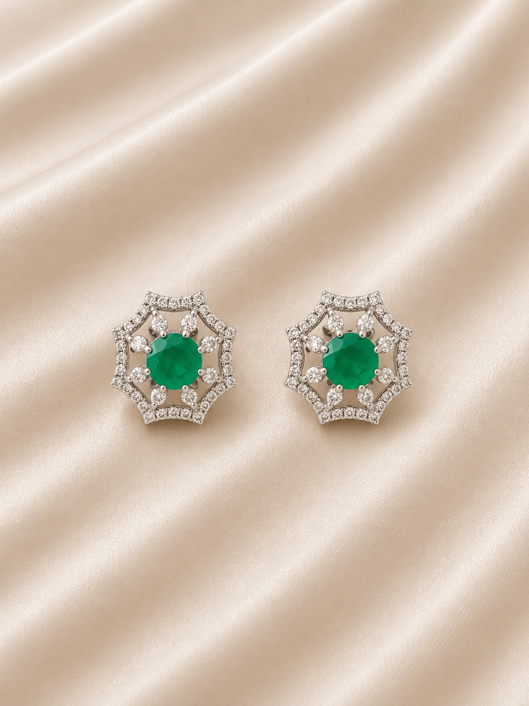 Emerald Crest AD Pendant Set